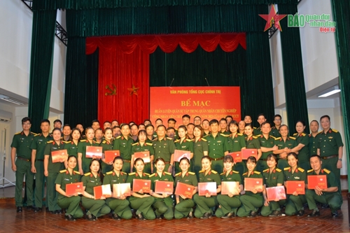 Bế mạc Lớp huấn luyện quân sự tập trung Cơ quan Tổng cục Chính trị năm 2023